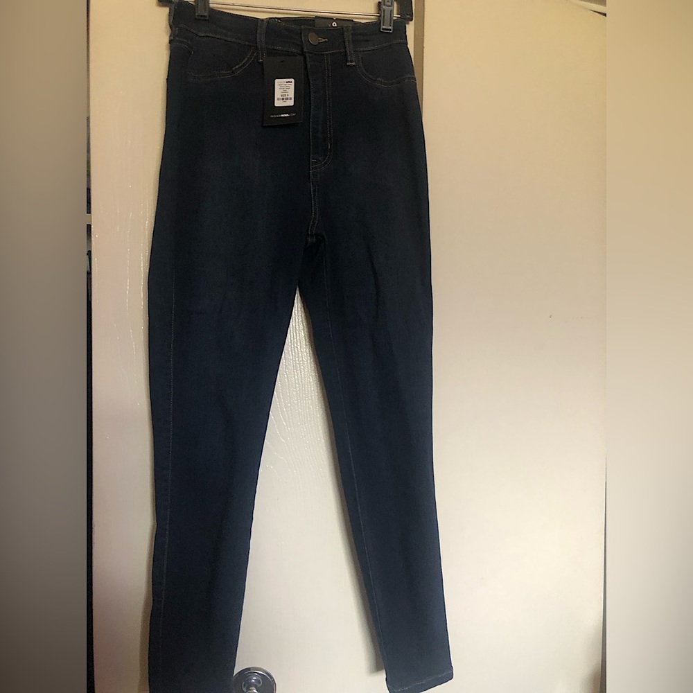FashionNova high waist jeans. Never been worn.